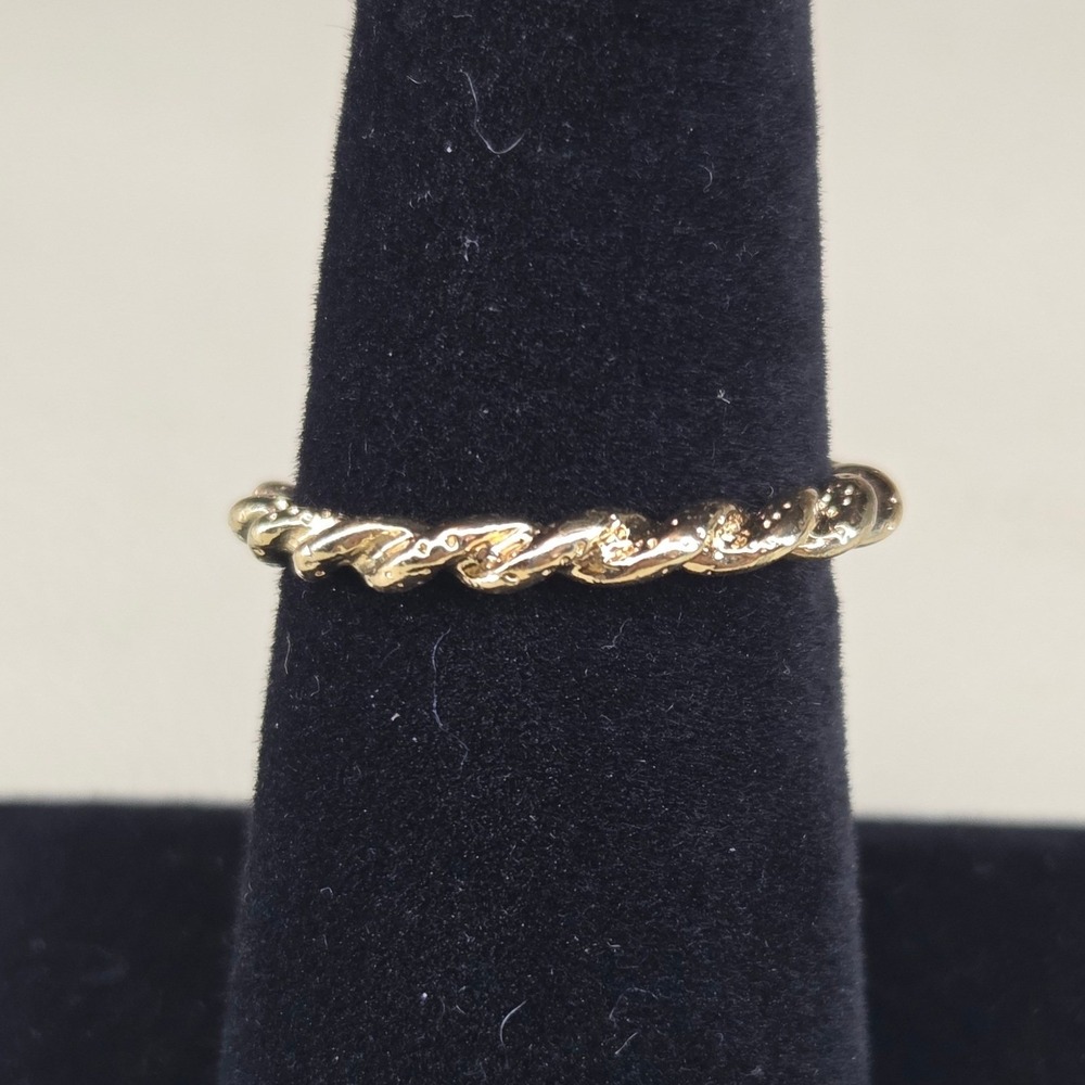 Gold Tone Twisted Rope Band Ring Textured Cable size 7.5 Stacking Ring 0398